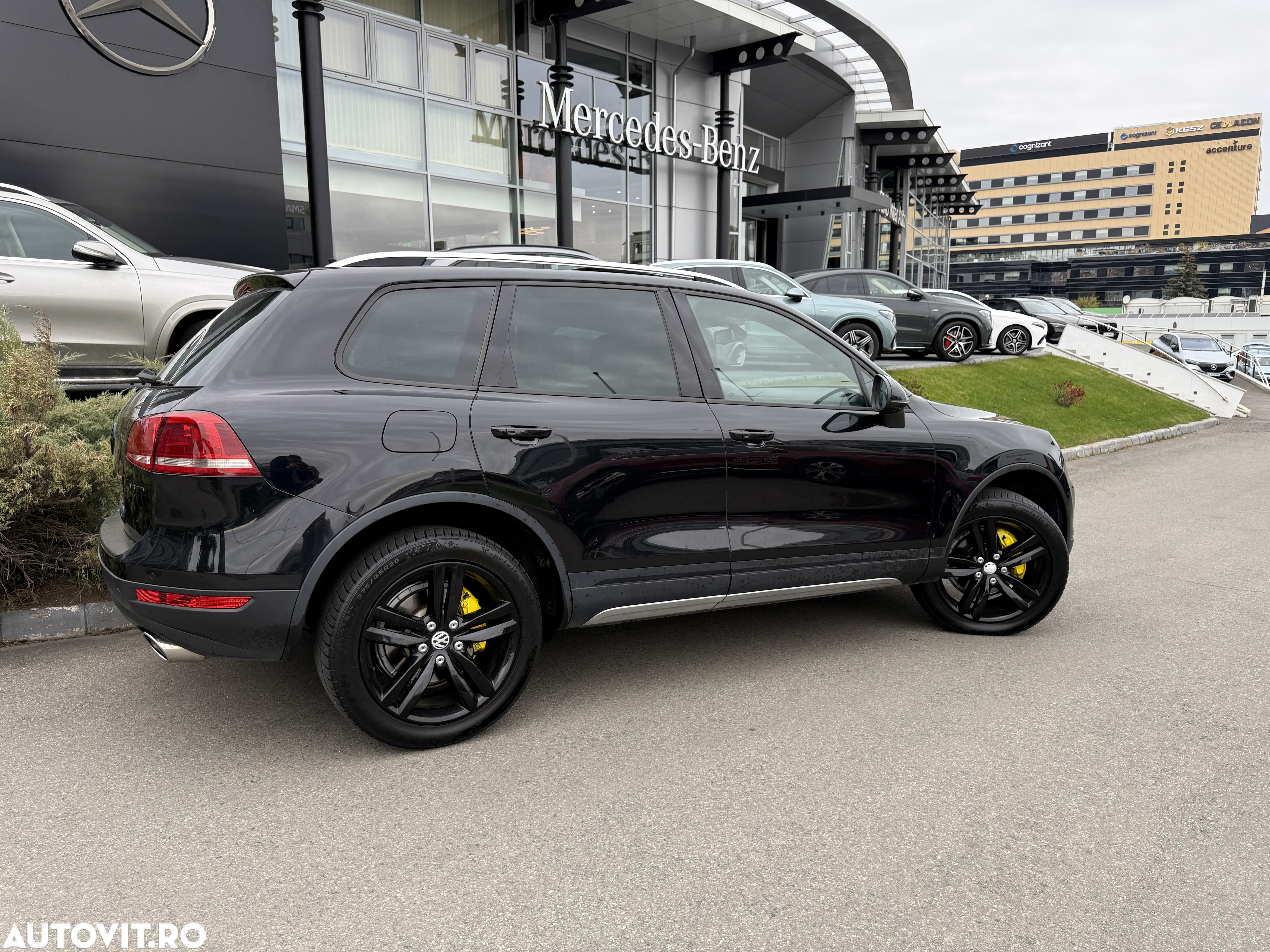 Volkswagen Touareg - 2
