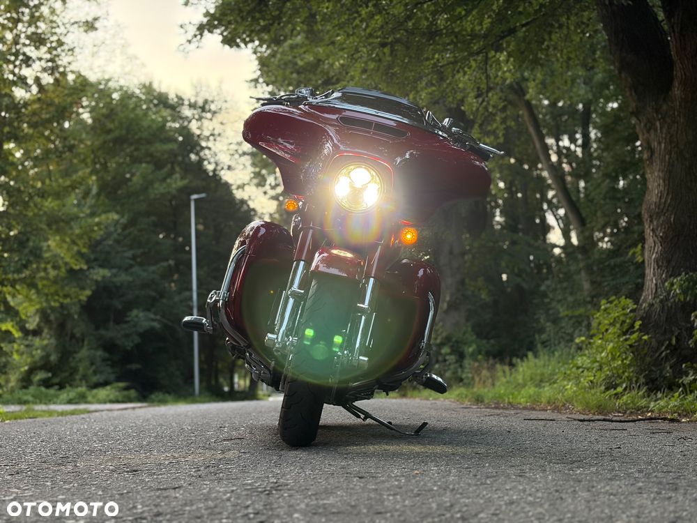 Harley-Davidson CVO Street Glide - 17