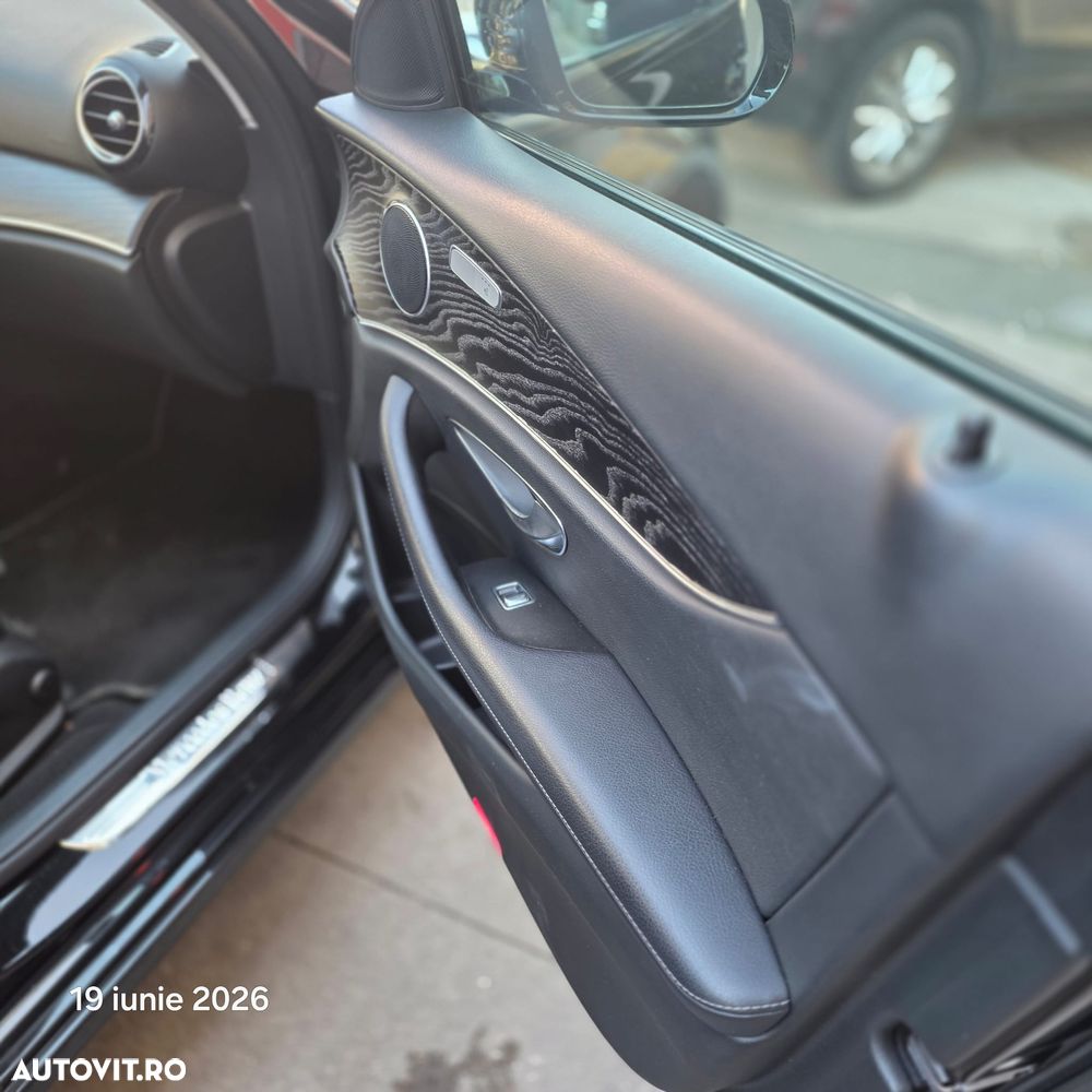 Mercedes-Benz E 200 4MATIC Aut. - 10