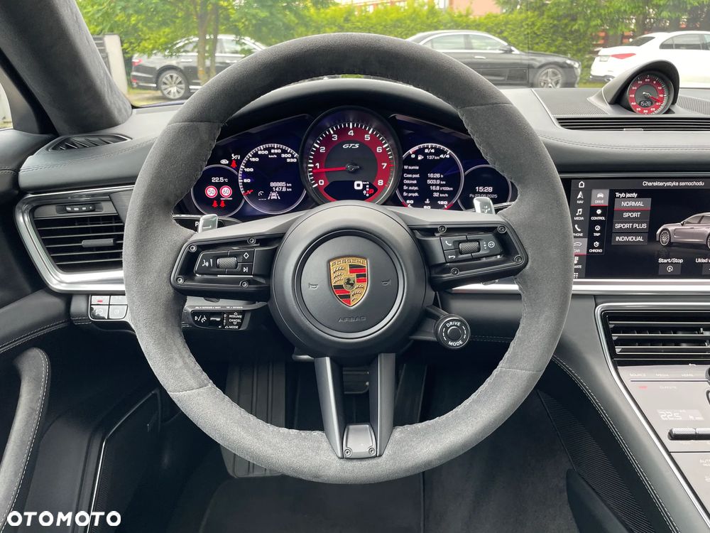 Porsche Panamera GTS - 25