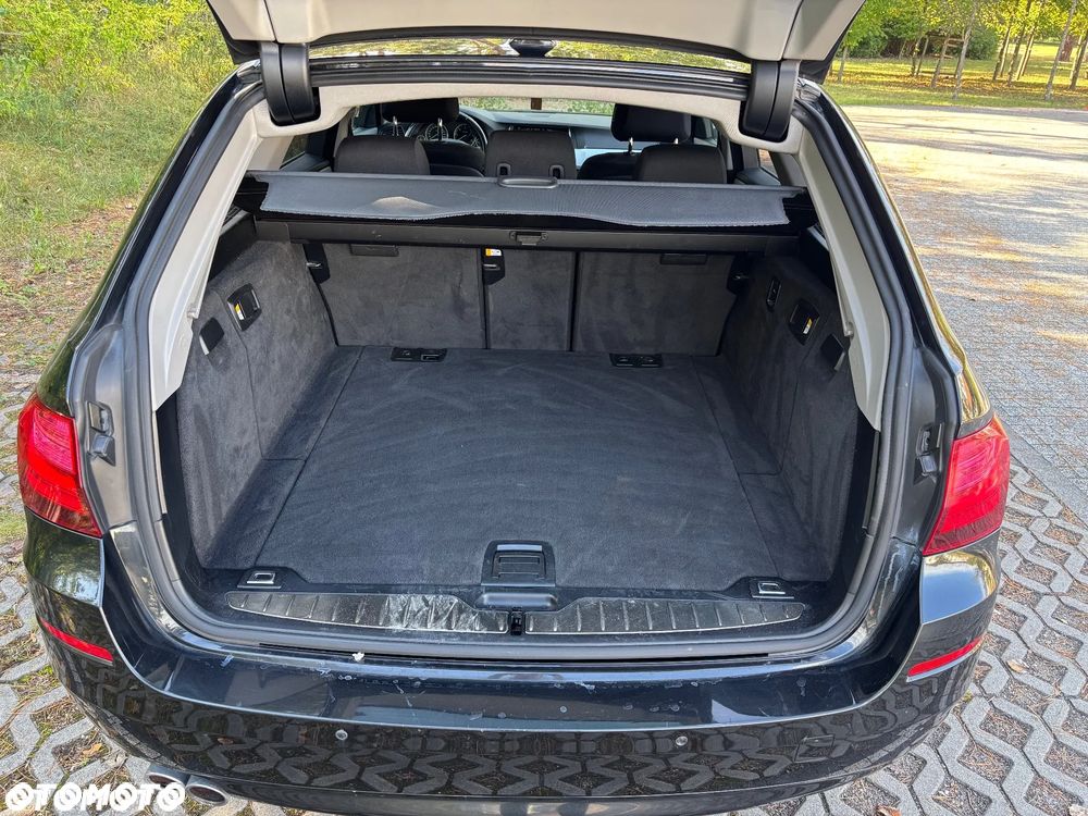 BMW Seria 5 525d xDrive - 20