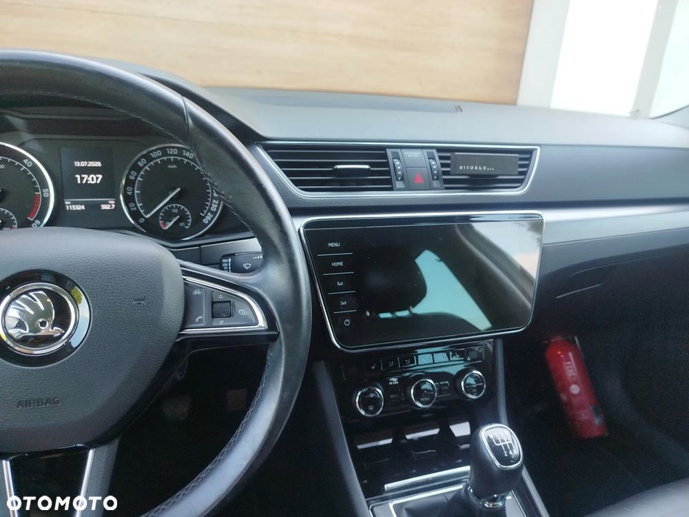 Skoda Superb 1.6 TDI GreenLine - 6
