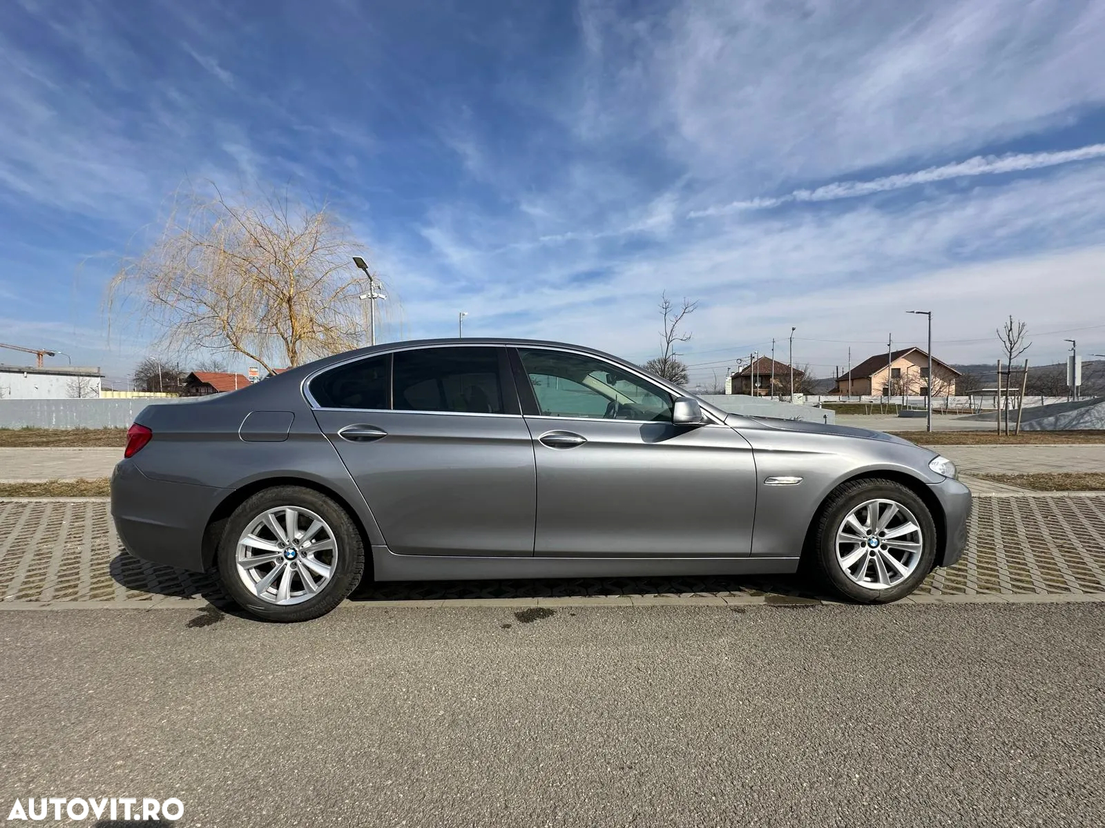 BMW Seria 5 520d - 10