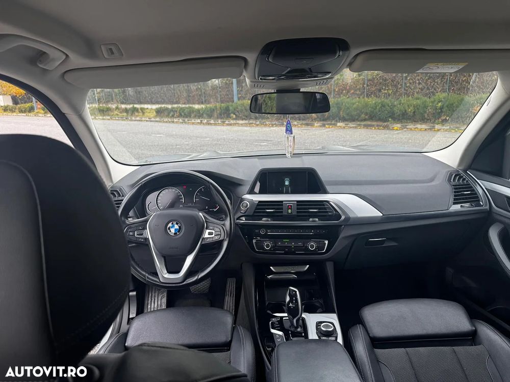 BMW X3 xDrive20i AT xLine - 2