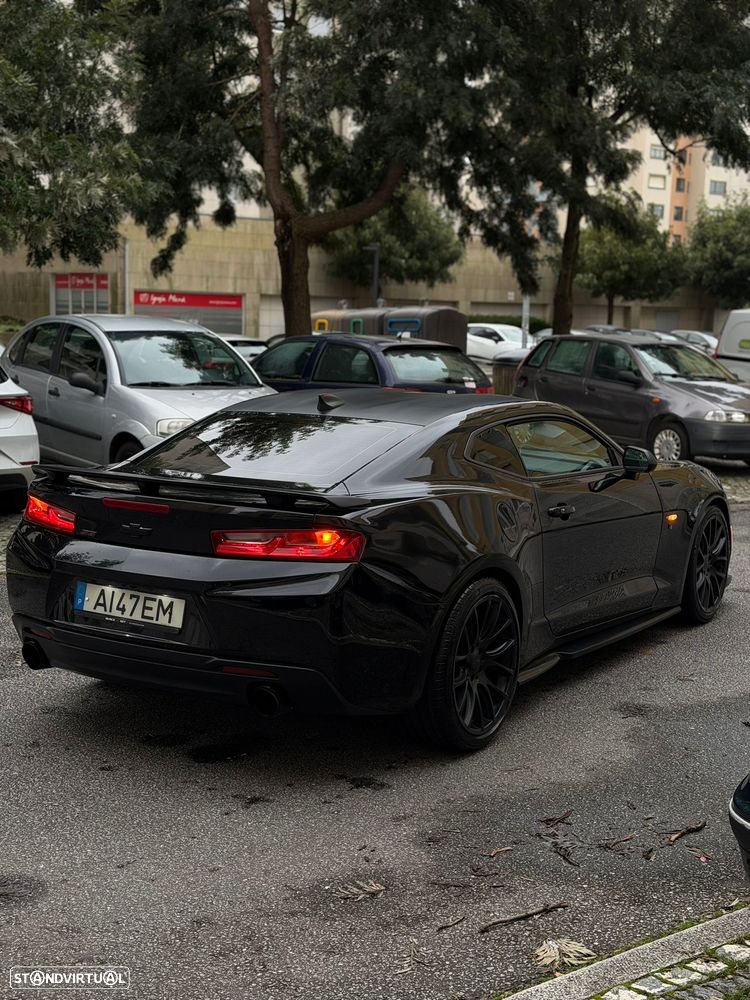 Chevrolet Camaro 2.0 Aut. - 29