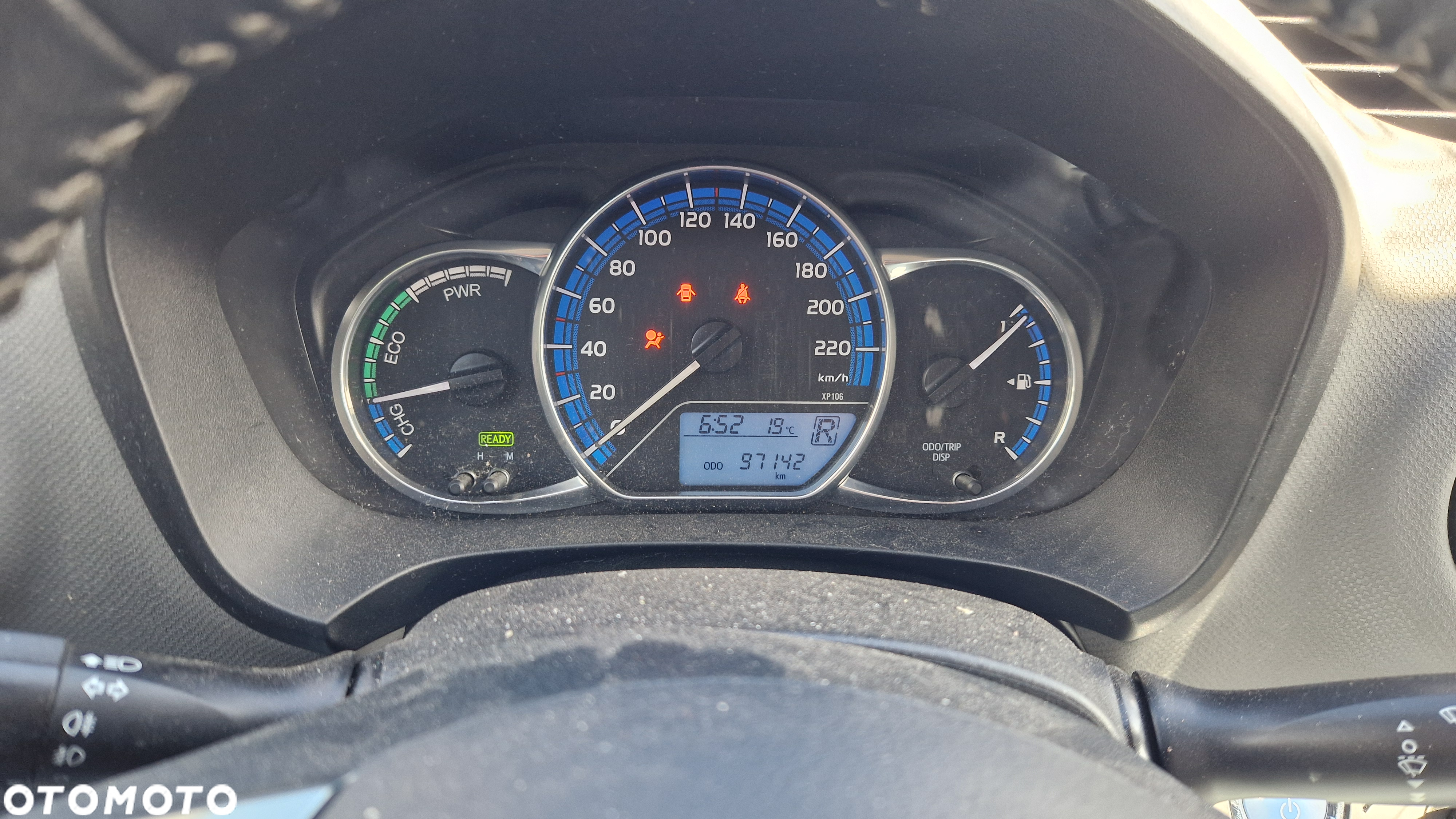 Toyota Yaris Hybrid 100 Dynamic EU6 - 9