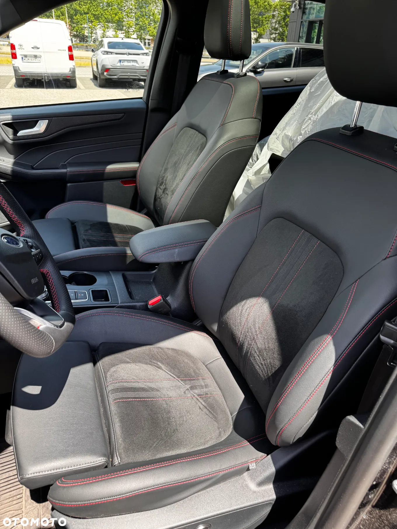 Ford Kuga - 10
