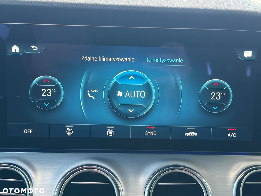 Mercedes-Benz Klasa E 300 de 4Matic 9G-TRONIC AMG Line - 37