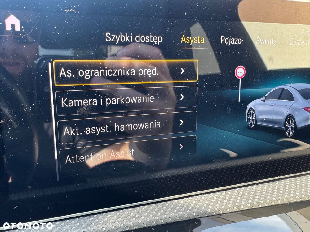 Mercedes-Benz CLA 220 4-Matic AMG Line 7G-DCT - 28