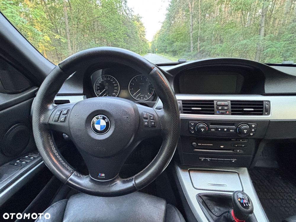 BMW Seria 3 - 21