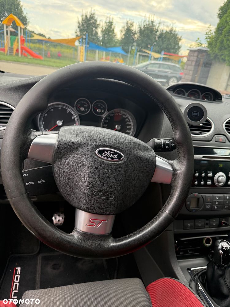 Ford Focus - 9
