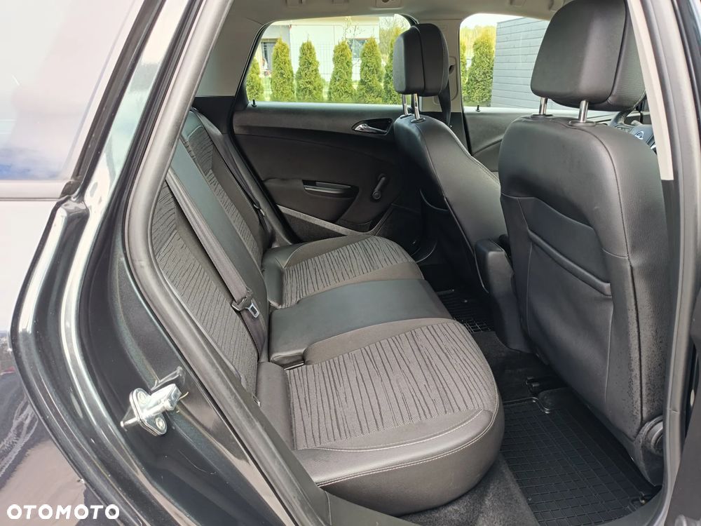Opel Astra - 14