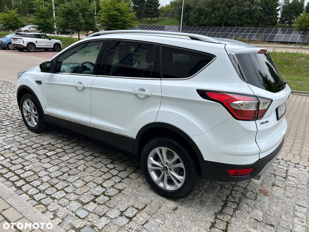 Ford Kuga 1.5 EcoBoost 2x4 Titanium - 12