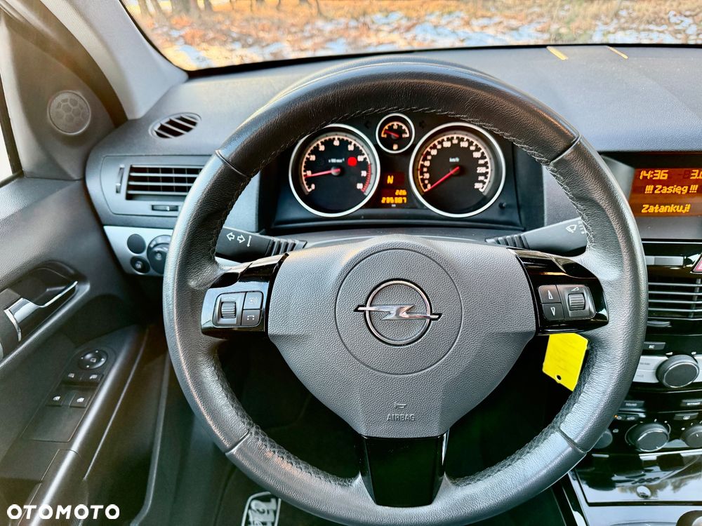 Opel Astra 1.6 111 EasyTronic - 8