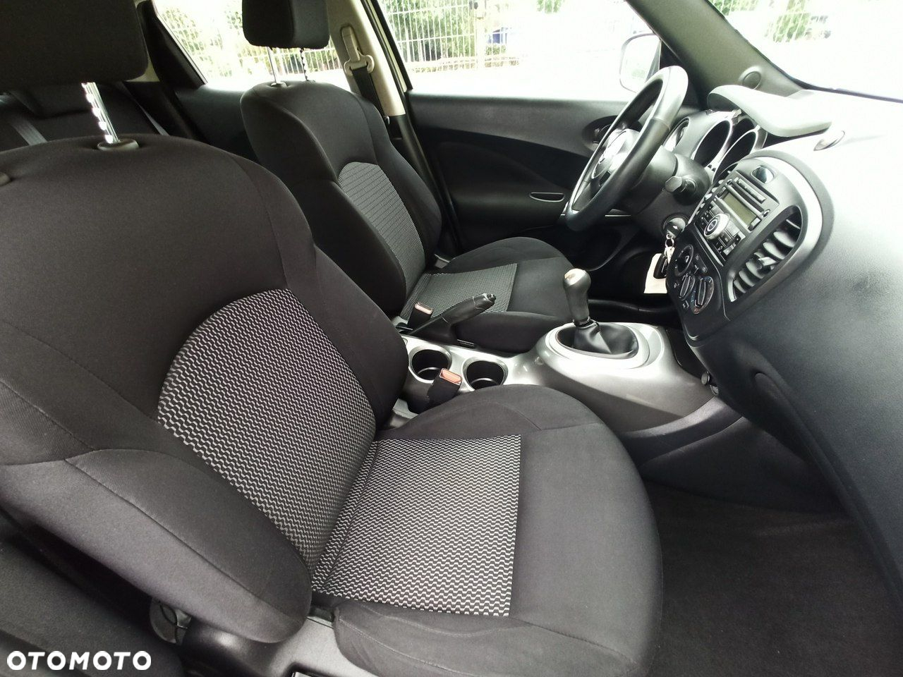 Nissan Juke 1.6 Visia Plus - 12