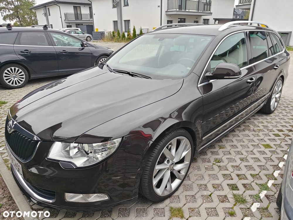Skoda Superb 2.0 TDI Elegance DSG - 4
