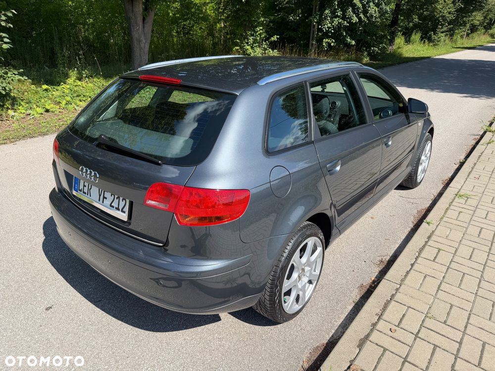 Audi A3 Sportback 1.6 Ambiente - 12