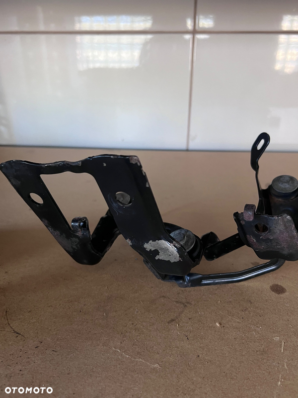 Mocowanie pompy wspomagania elektrycznej Renault Master III