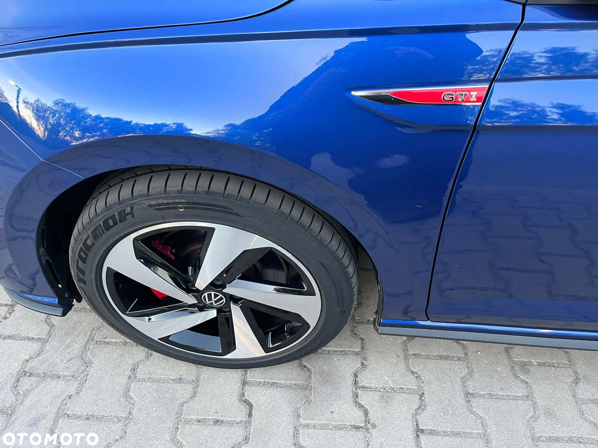 Volkswagen Polo 2.0 TSI DSG GTI - 9