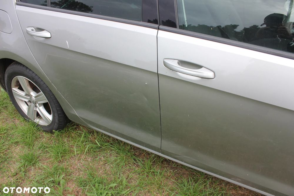 Volkswagen Golf - 4