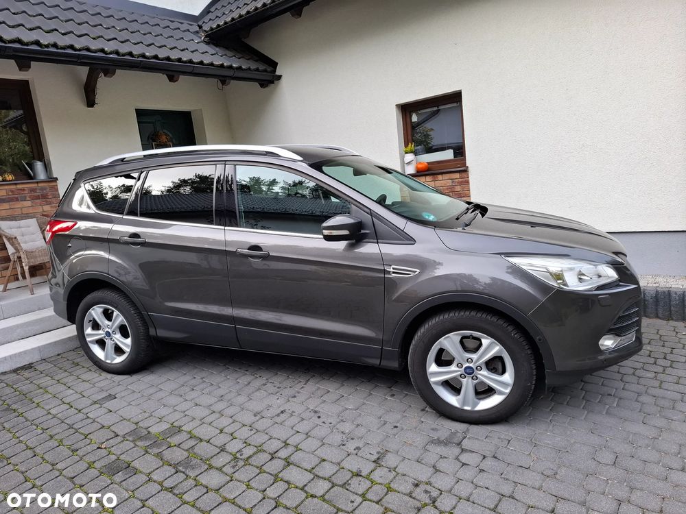 Ford Kuga 2.0 TDCi 2x4 Titanium - 27