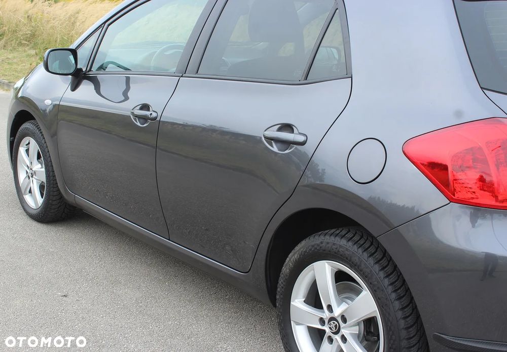 Toyota Auris 1.6 MultiMode Executive - 17