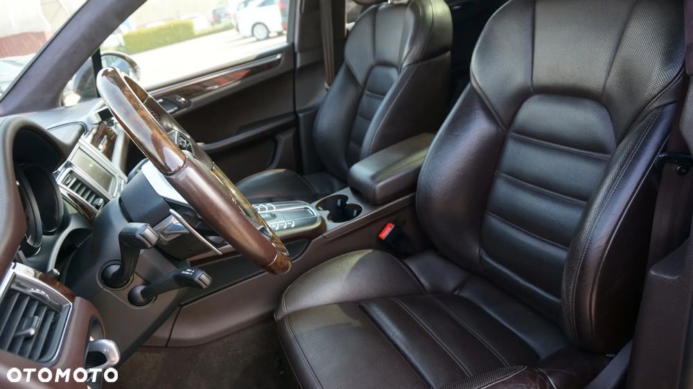 Porsche Macan - 17