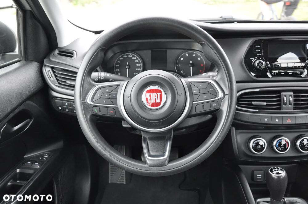 Fiat Tipo 1.0 T3 - 25