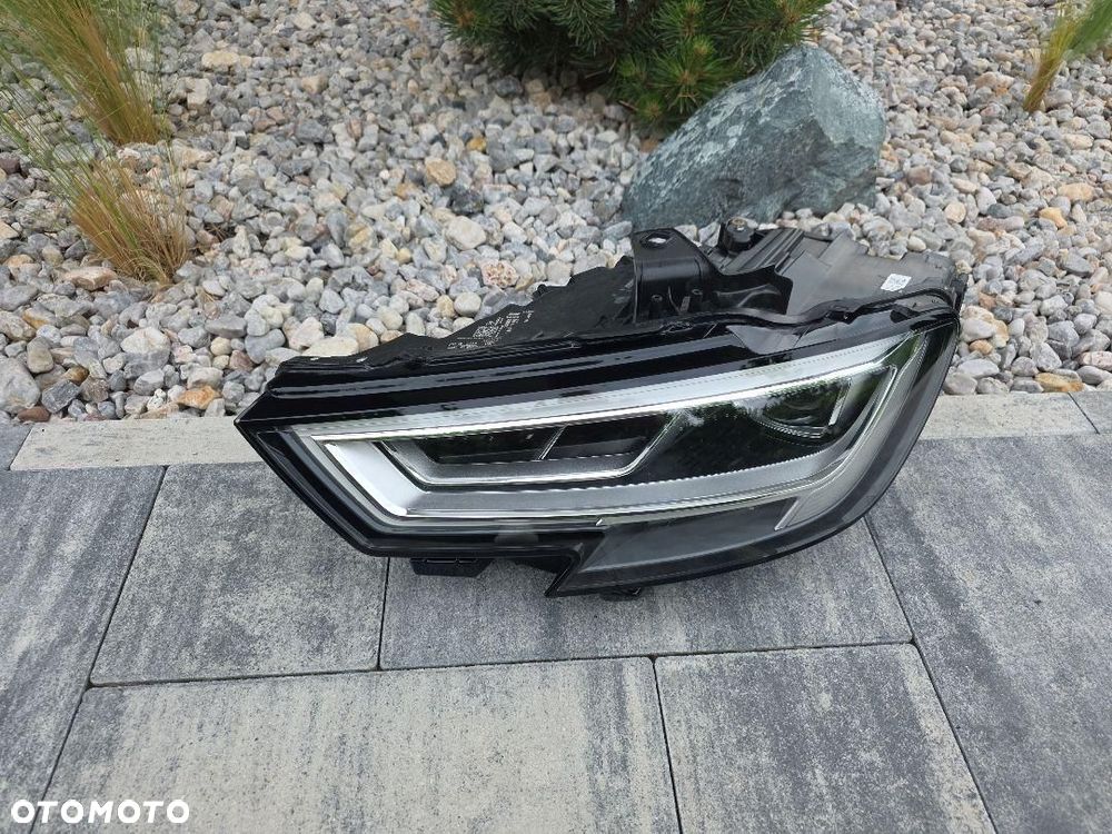 AUDI A3 S3 8V0 8V LIFT Lampa lewa przód Full Led Dynamic 8V0941033C 2017 - 2