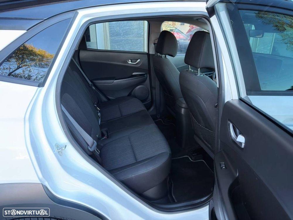 Hyundai Kauai 1.6 GDi HEV Premium - 25