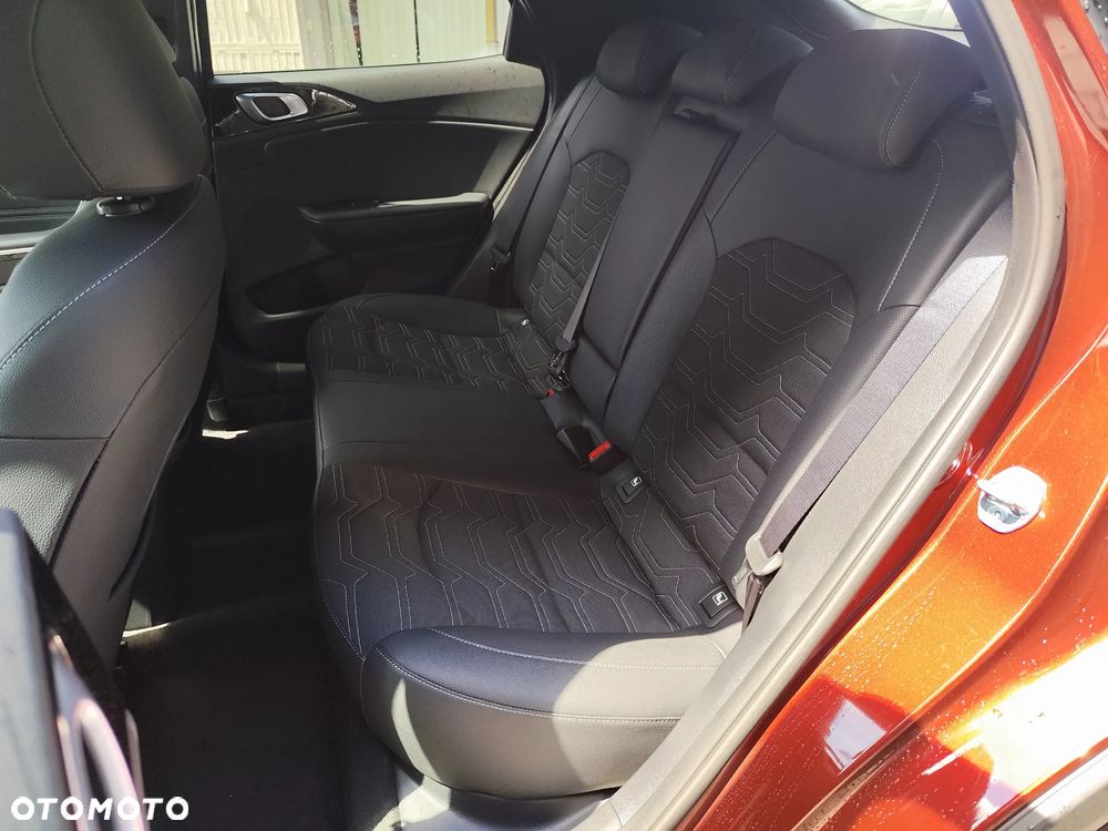 Kia XCeed 1.6 T-GDI Tribute DCT - 15