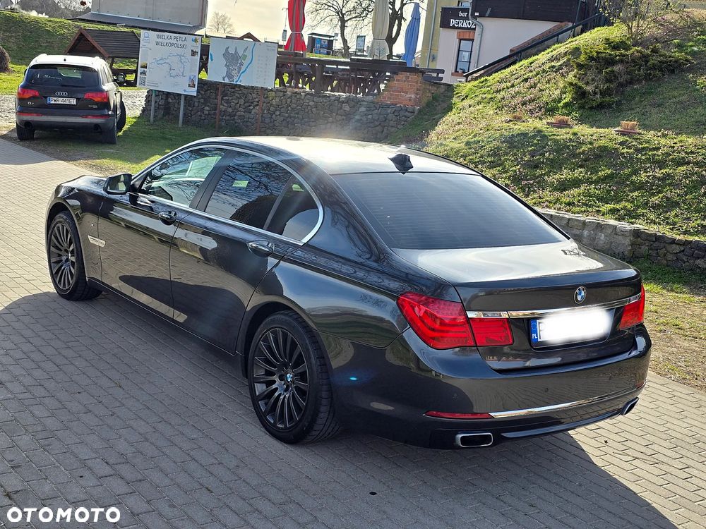 BMW Seria 7 740d xDrive - 12