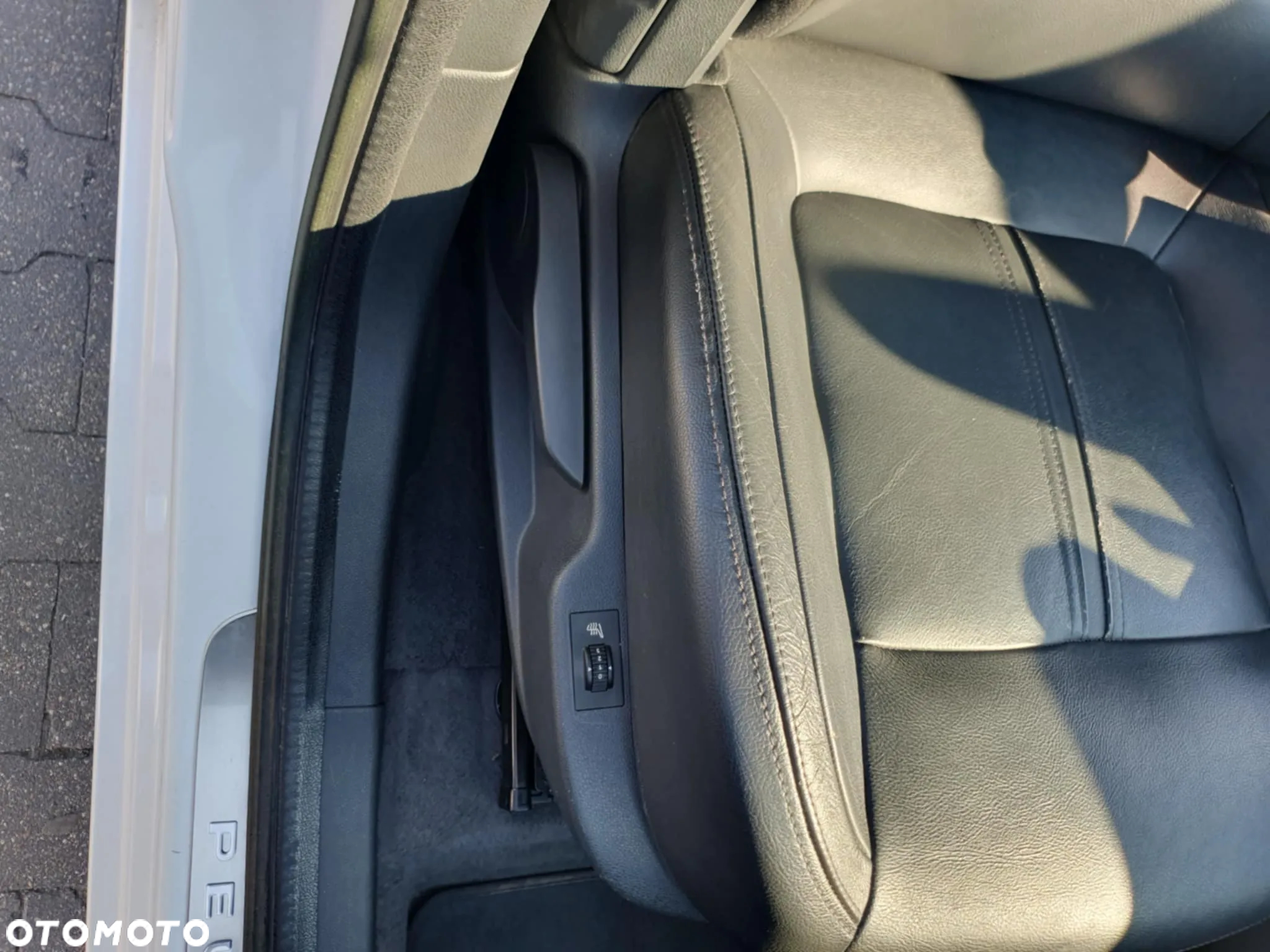 Peugeot 5008 e-HDI FAP 110 EGS6 Stop&Start Active - 21