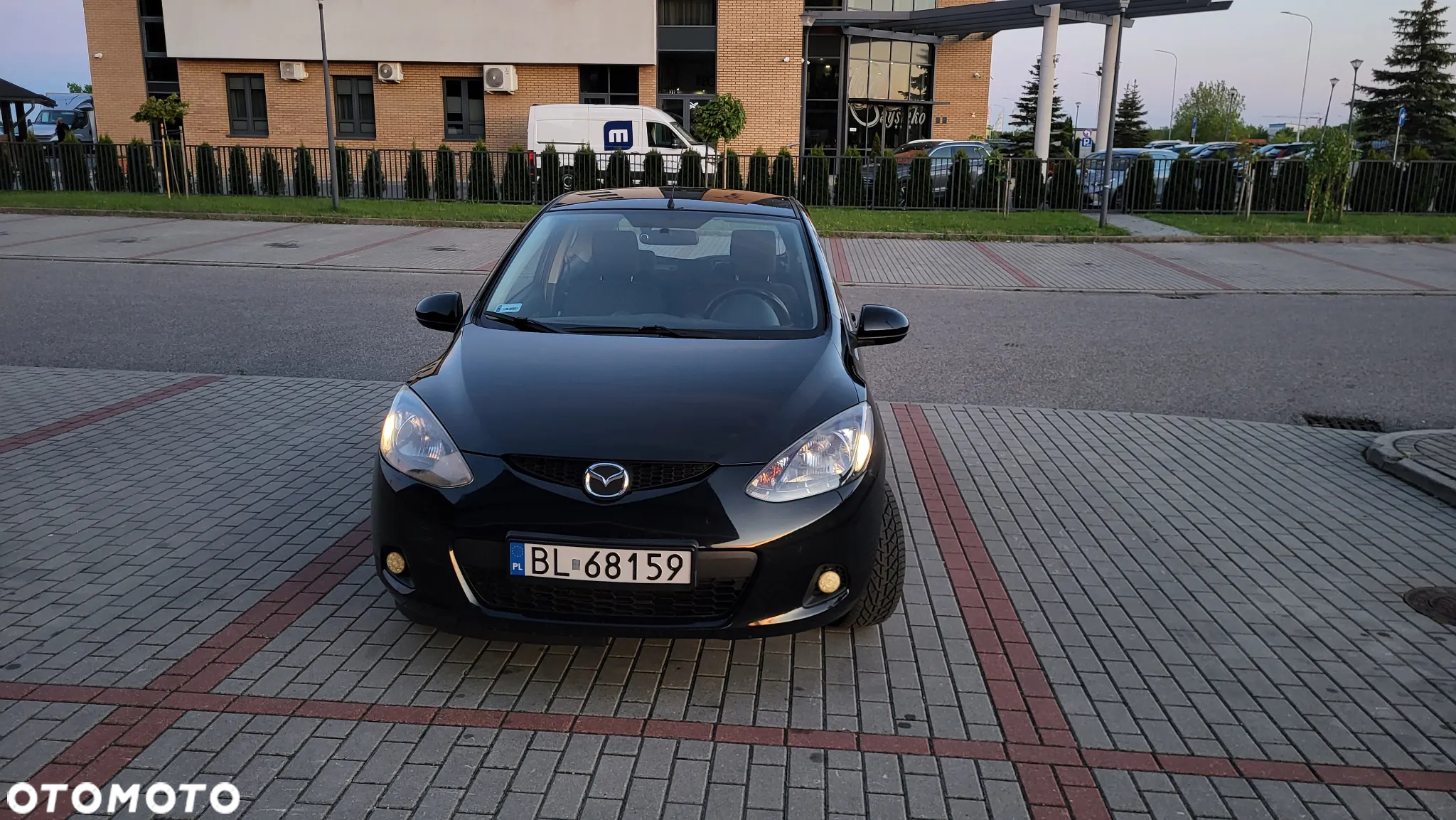 Mazda 2 - 3