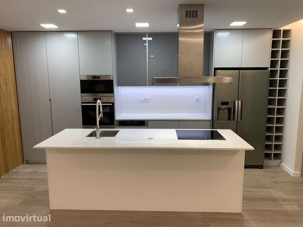 Apartamento T3 renovado com ar condicionado em Braga - Grande imagem: 2/26
