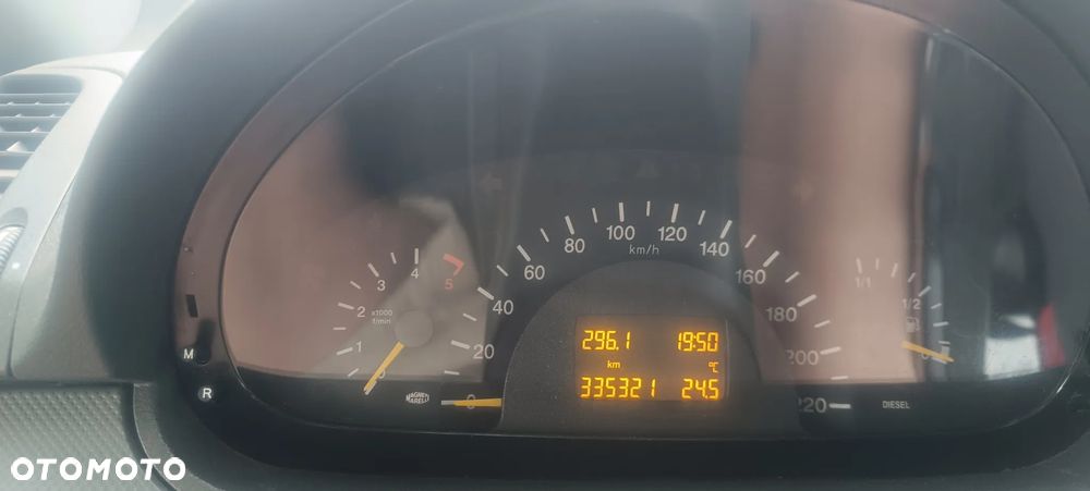 Mercedes-Benz Vito 120 cdi - 10