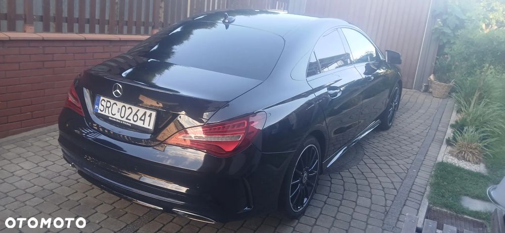Mercedes-Benz CLA 200 AMG Line - 5