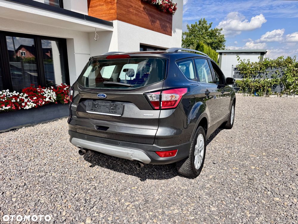 Ford Kuga - 4