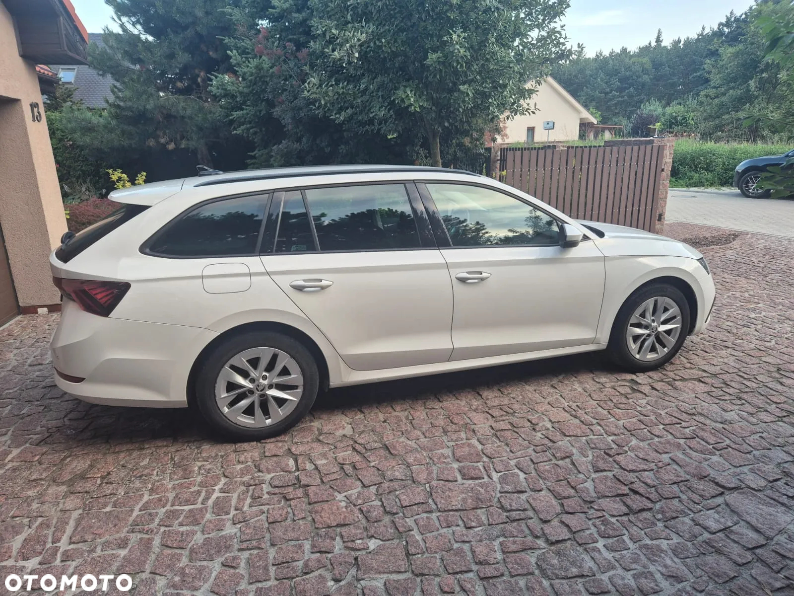 Skoda Octavia 2.0 TDI Ambition DSG - 6