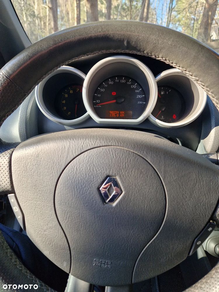 Renault Wind - 13