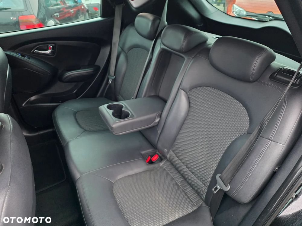 Hyundai ix35 2.0 4WD Style - 18