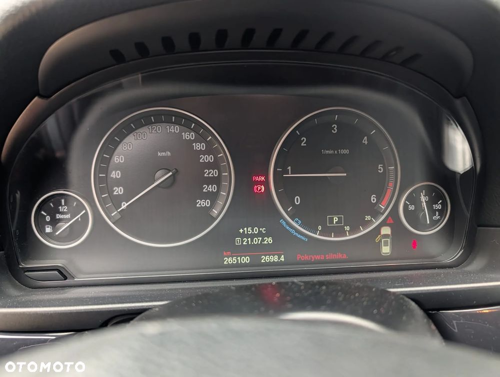 BMW Seria 5 520d M Sport - 32
