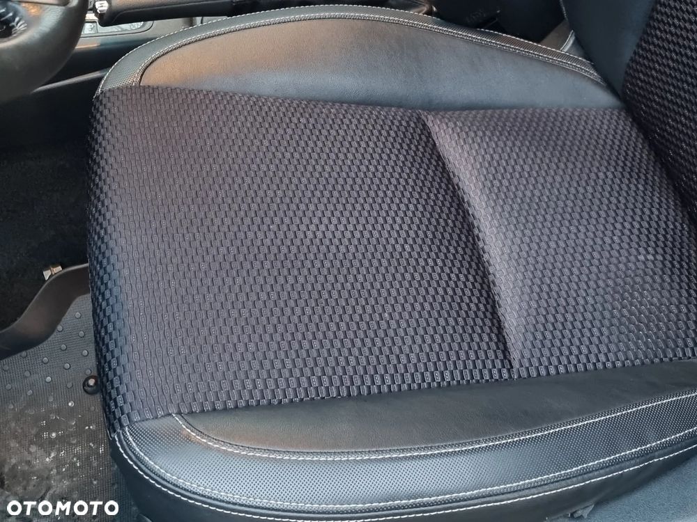 Subaru Forester 2.0 XT Platinum Lineartronic - 29