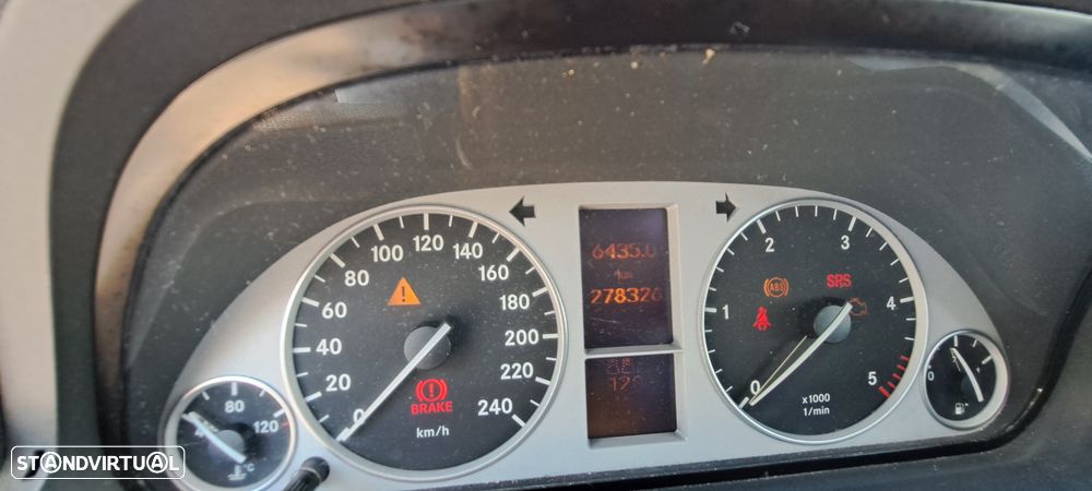 Mercedes-Benz B 180 CDi - 9