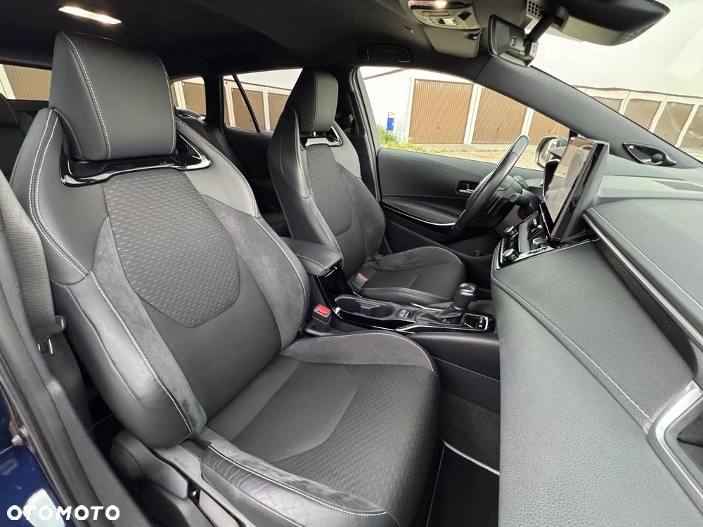 Toyota Corolla - 19