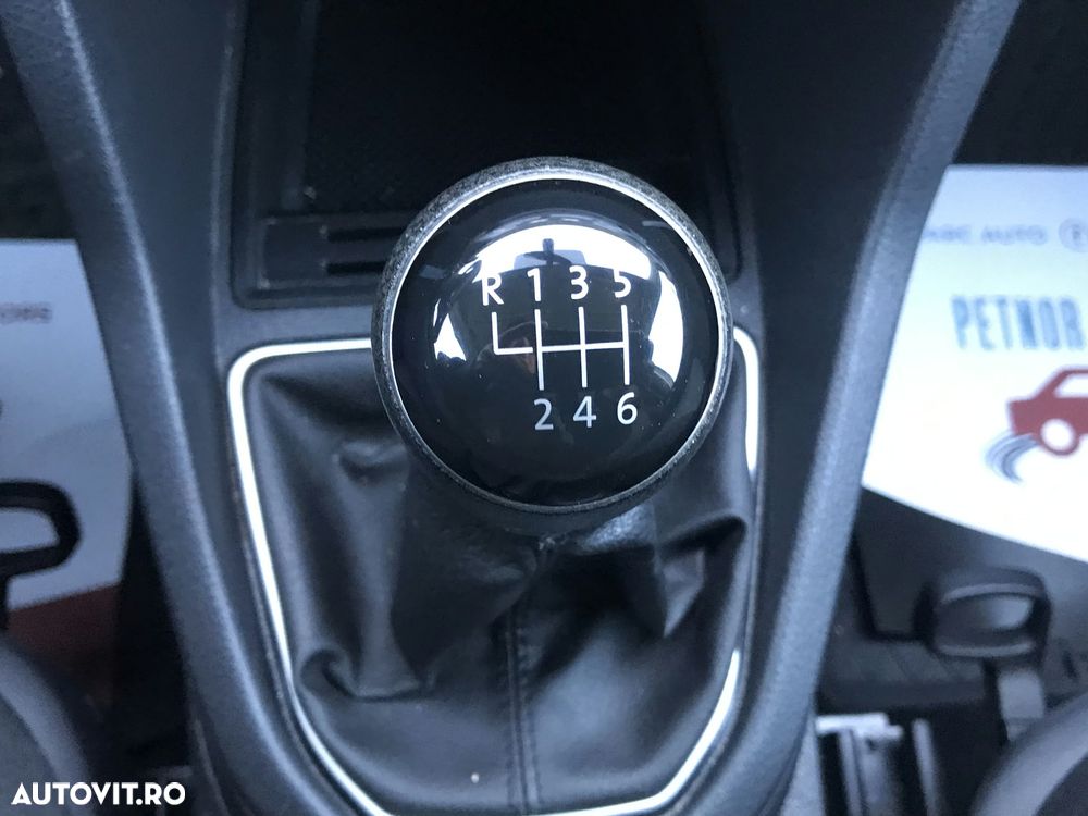 Volkswagen Caddy Maxi - 32