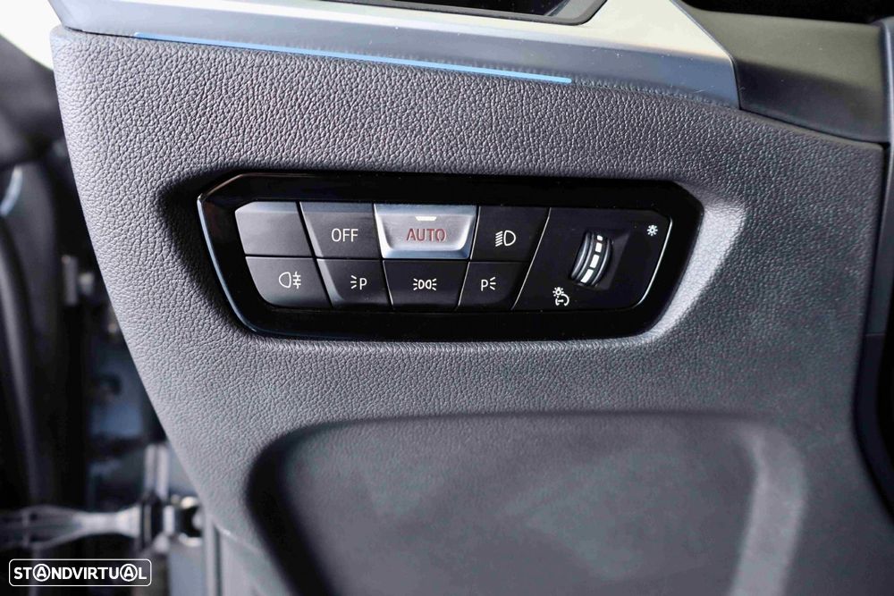 BMW i4 eDrive40 Pack Desportivo M - 16