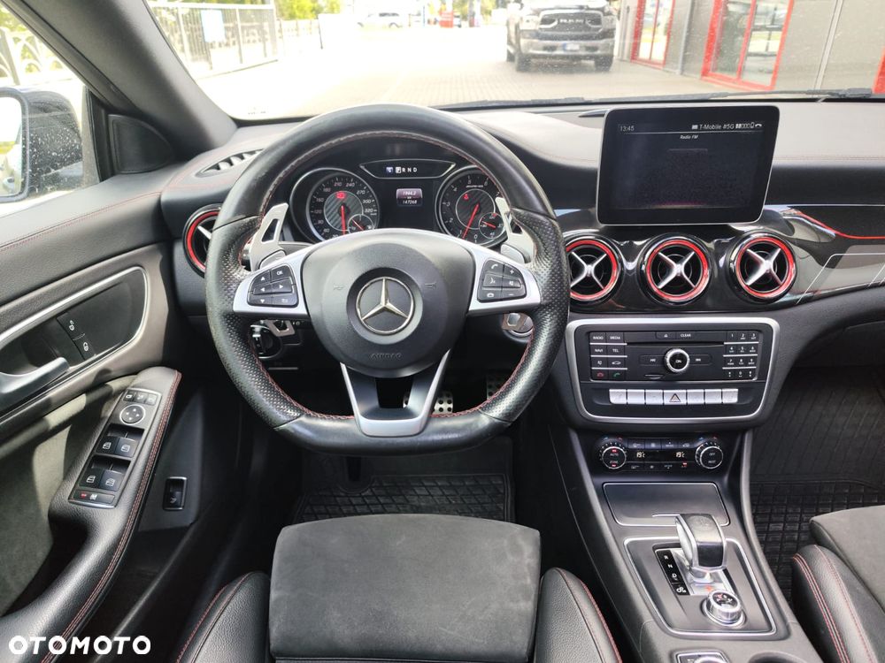 Mercedes-Benz CLA - 15
