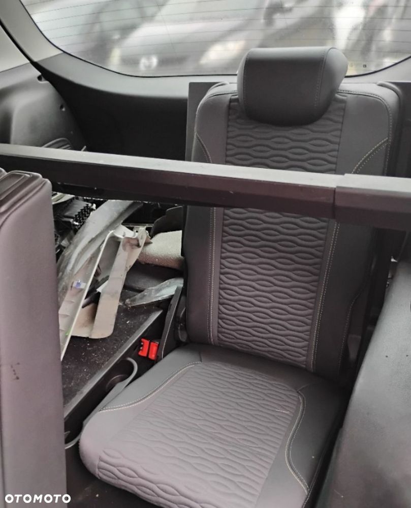 Opel Zafira - 11