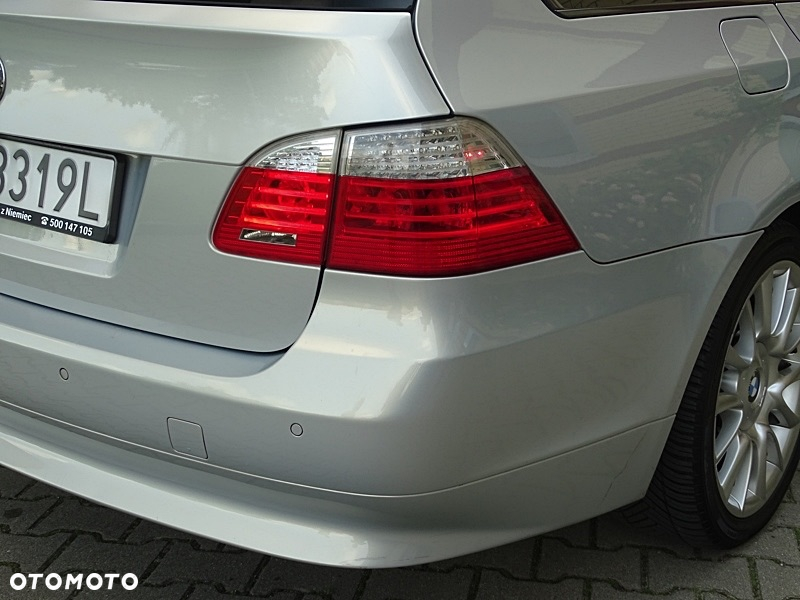 BMW Seria 5 530xi Touring Edition Exclusive - 16